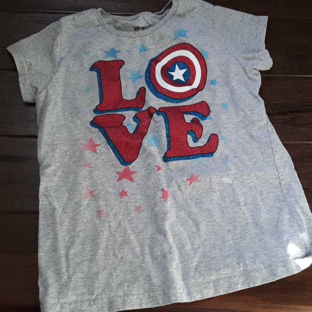 Captain  America  T-shirt